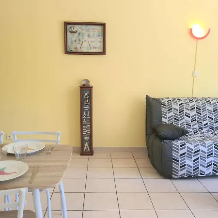 Lumineux 2 Pieces, 4 Couchages, Proche Commodites, Cap D'agde - Fr-1-249-378